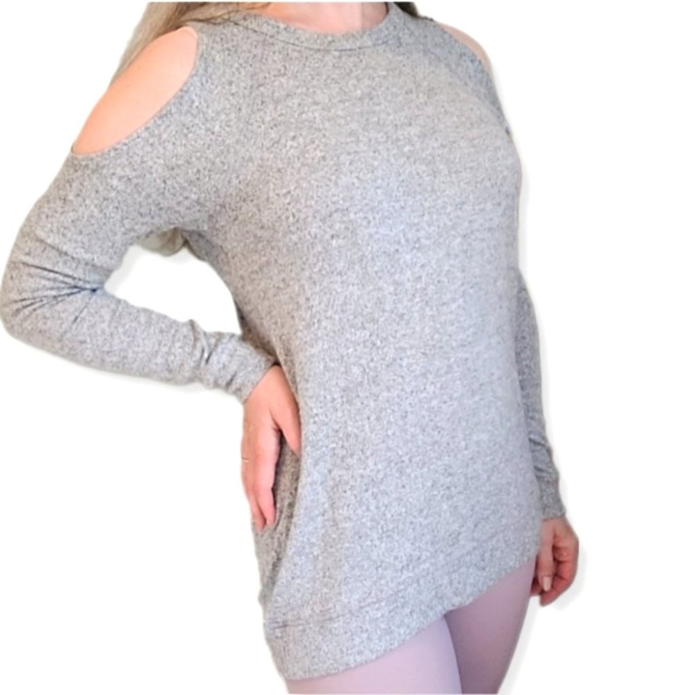 ECLIPSE Long Sleeve Cold Shoulder Top